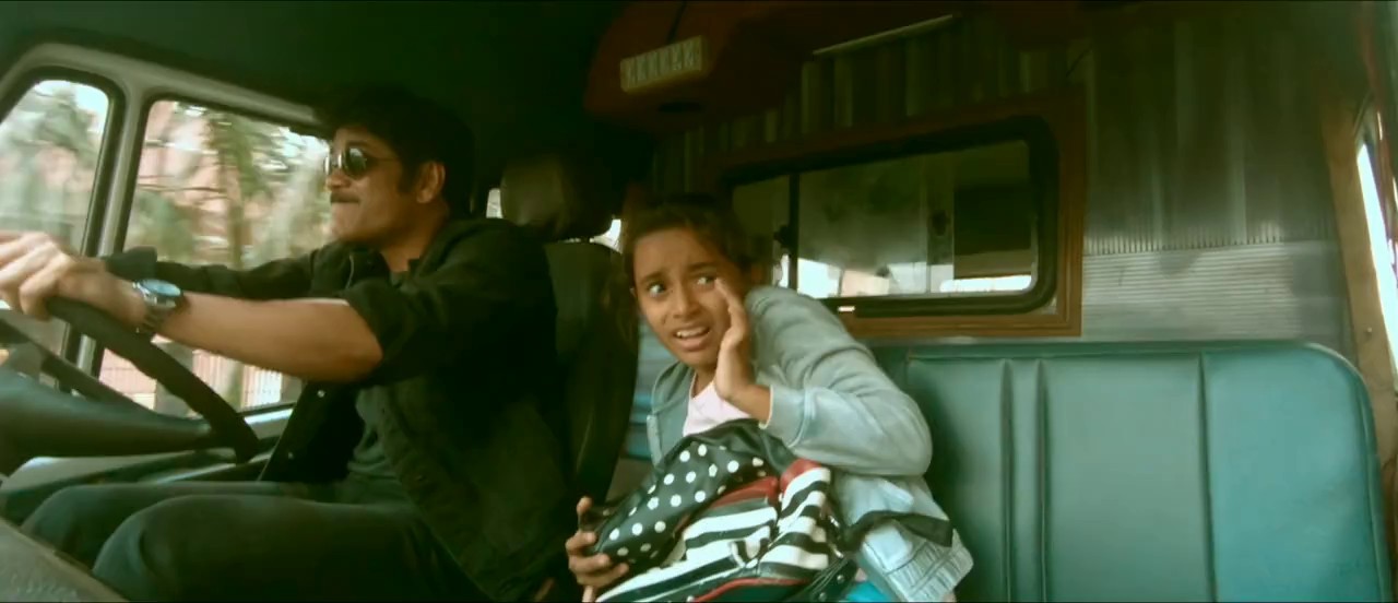 Officer (2018) WEBRip Hindi + Telugu 720p x264 AVC HE-AAC 2.0 HSub B4uHD.mkv.0004